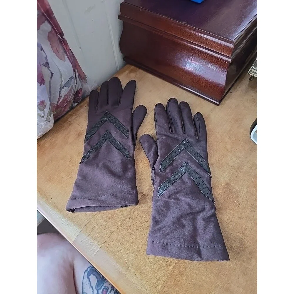 isotoner vintage women